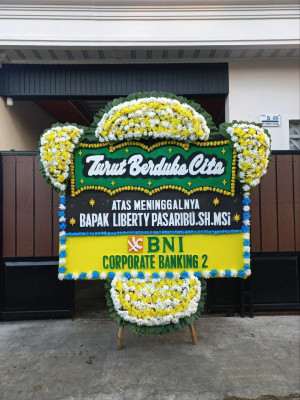 Papan Bunga Duka di Yamoneri