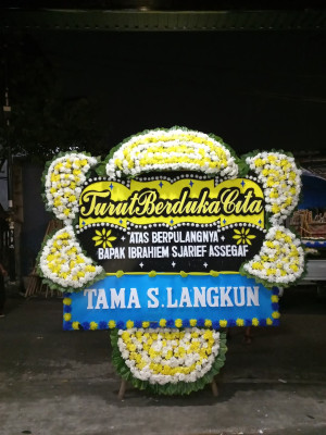 Papan Bunga Duka di Yamoneri